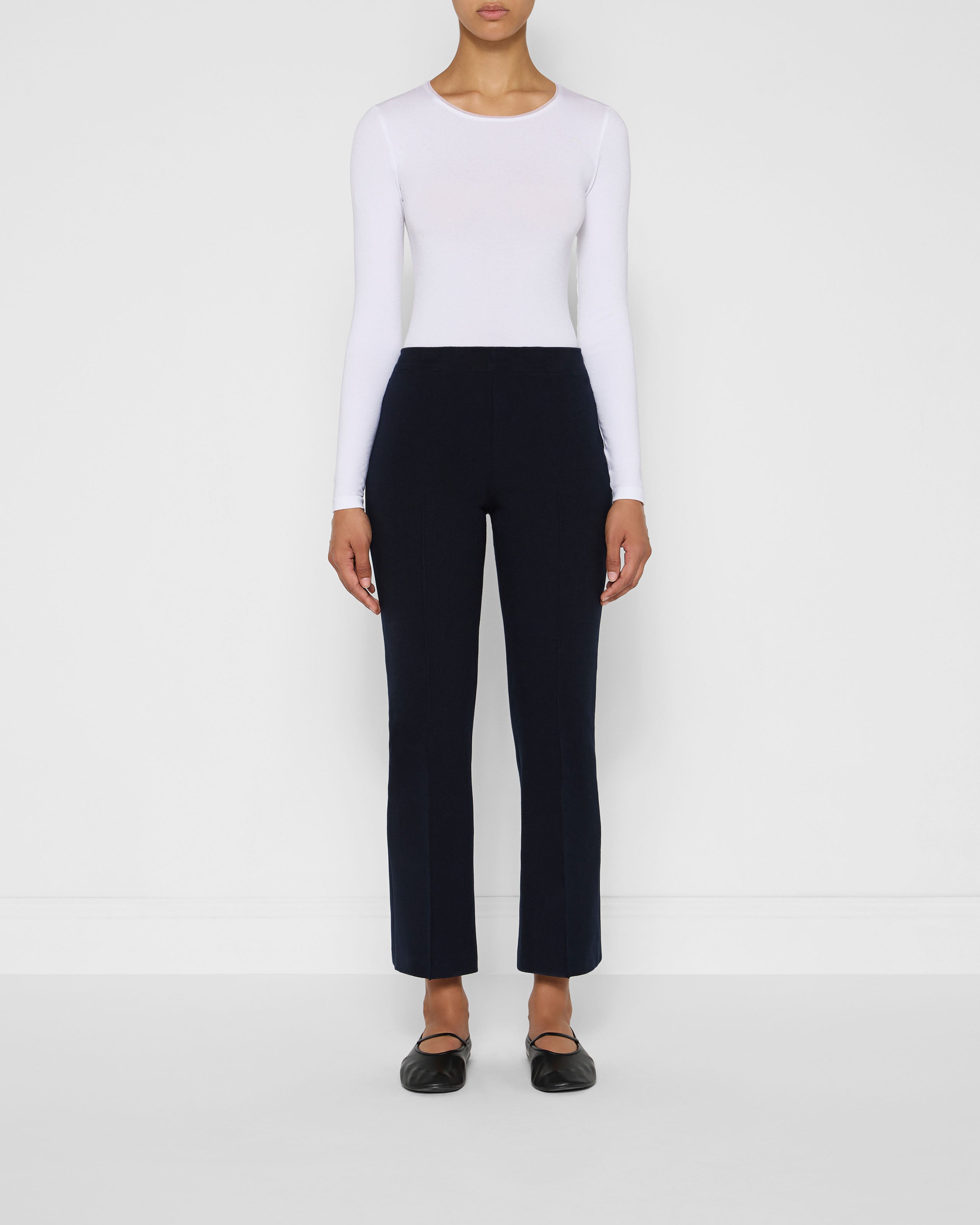 Kick Pant in Dark Navy | High Sport