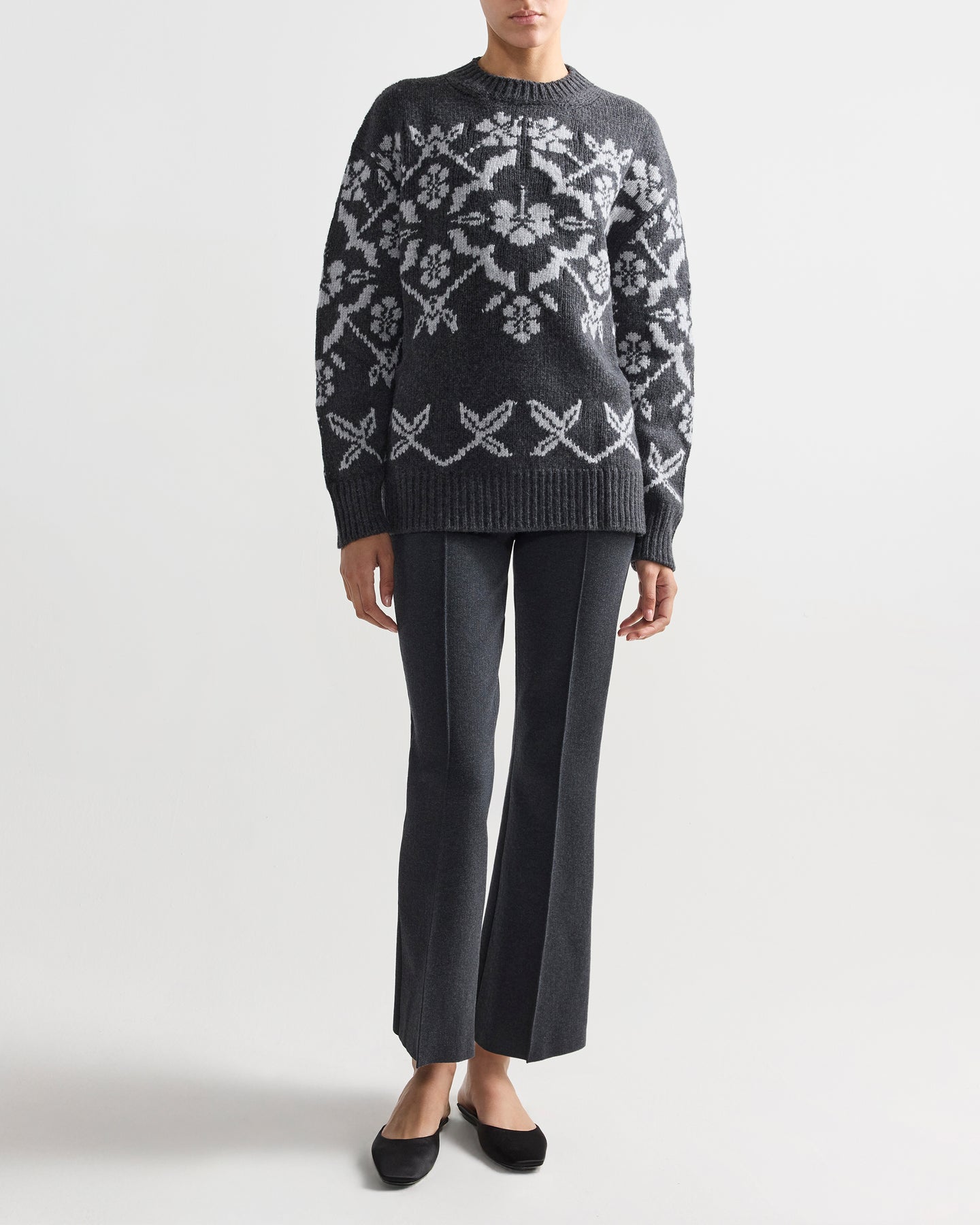 Kick Pant in Charcoal