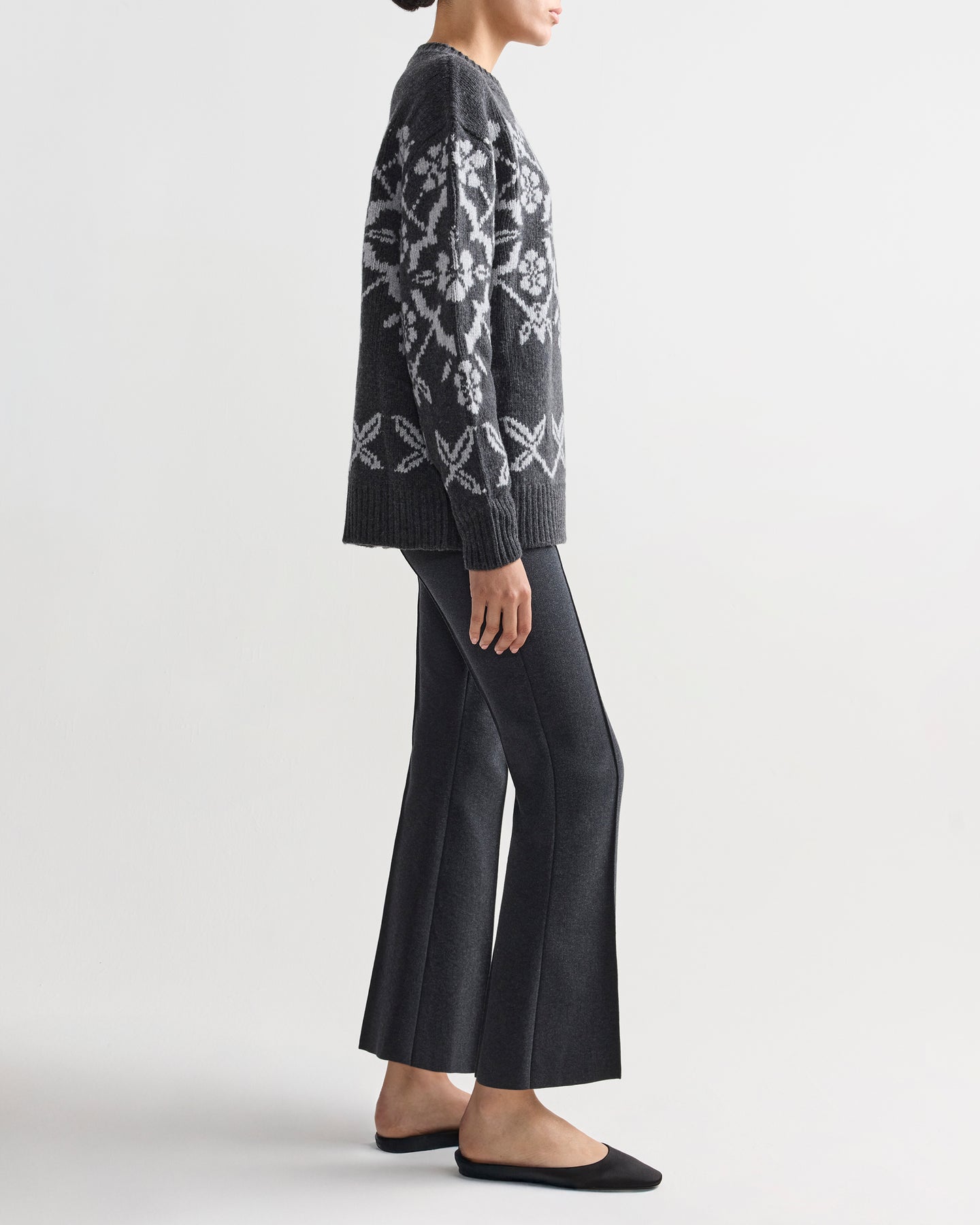 Kick Pant in Charcoal