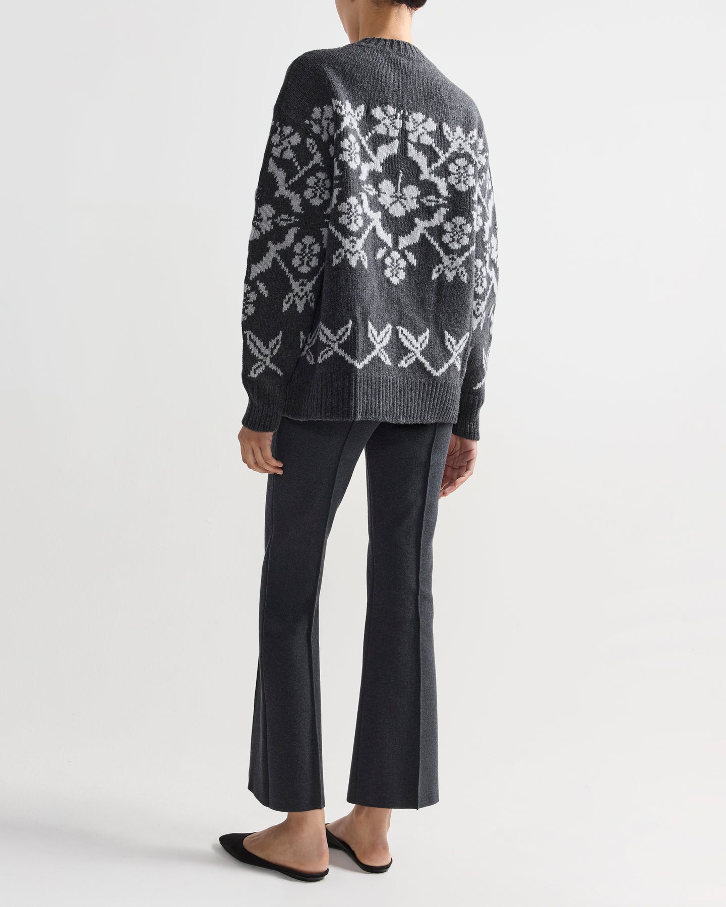 Kick Pant in Charcoal
