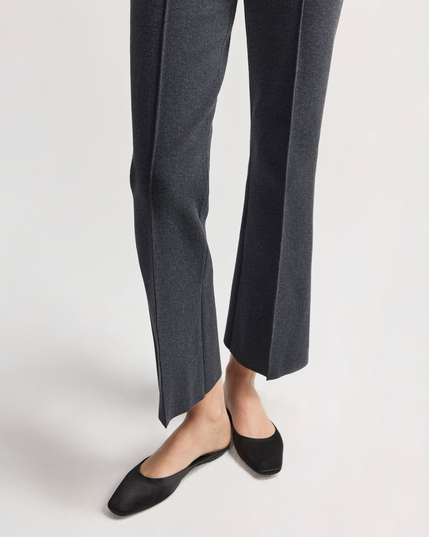 Kick Pant in Charcoal