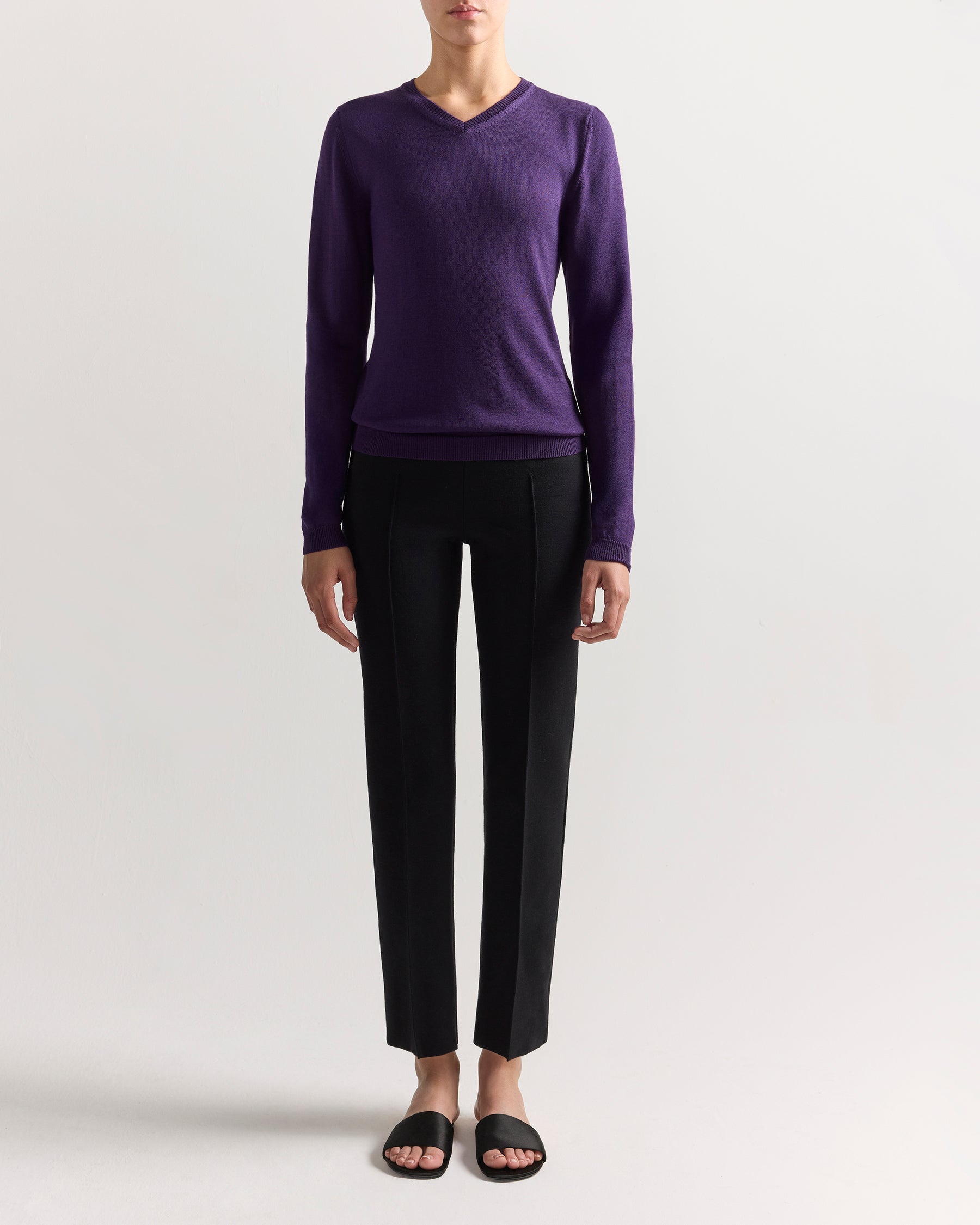 Billie V-Neck  Sweater