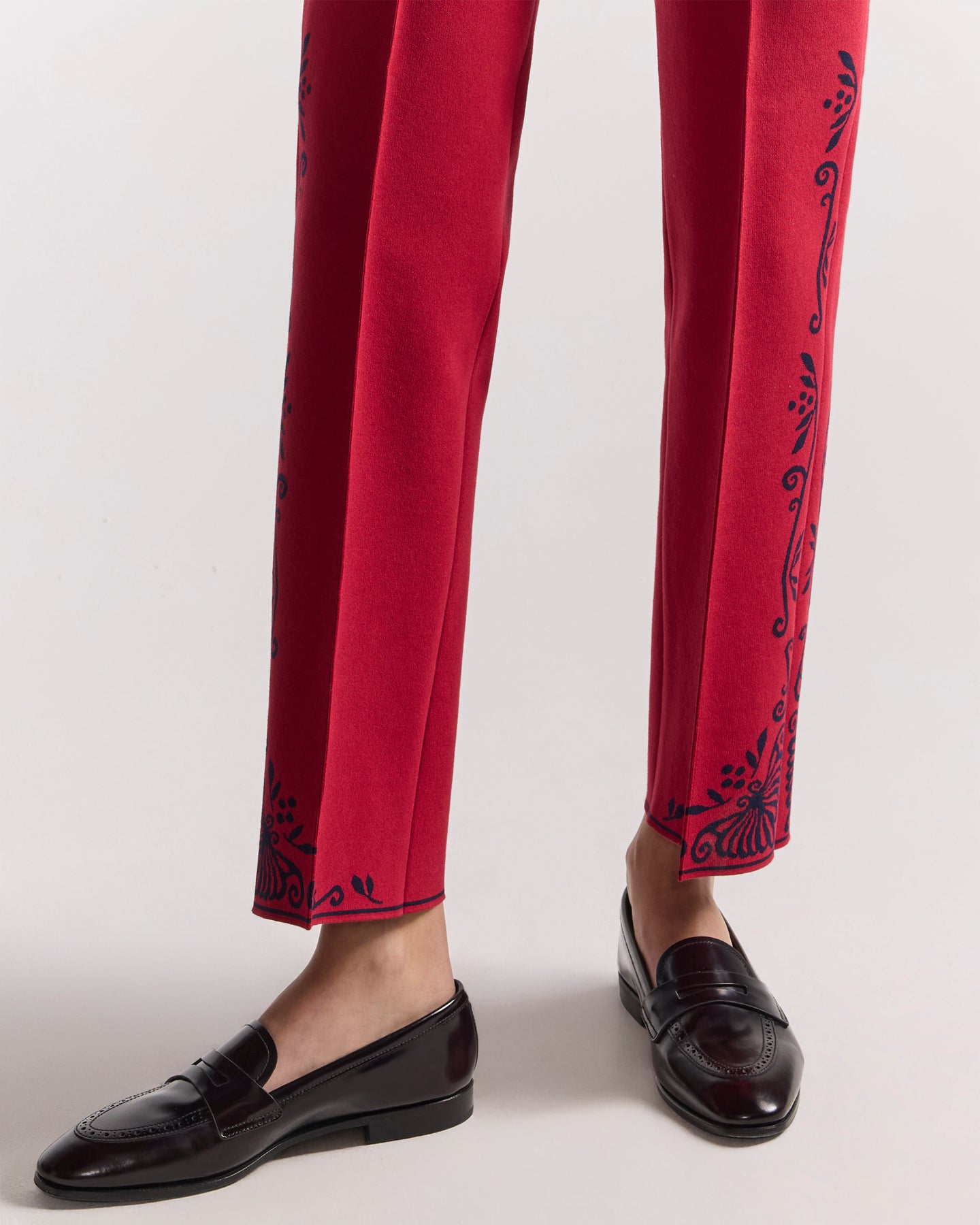 Scroll Pant in Dark Red Combo