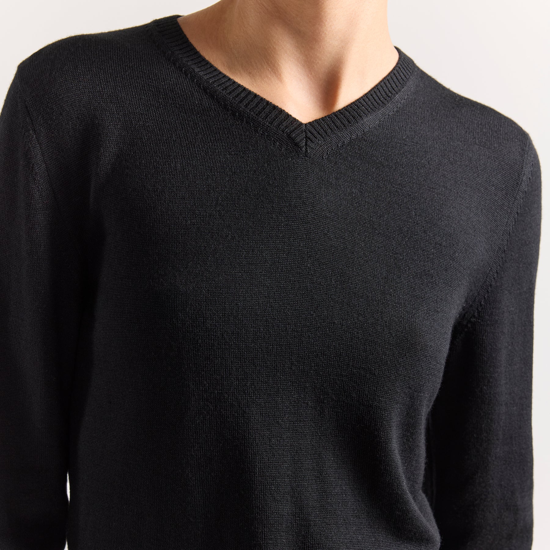 Billie V-Neck  Sweater