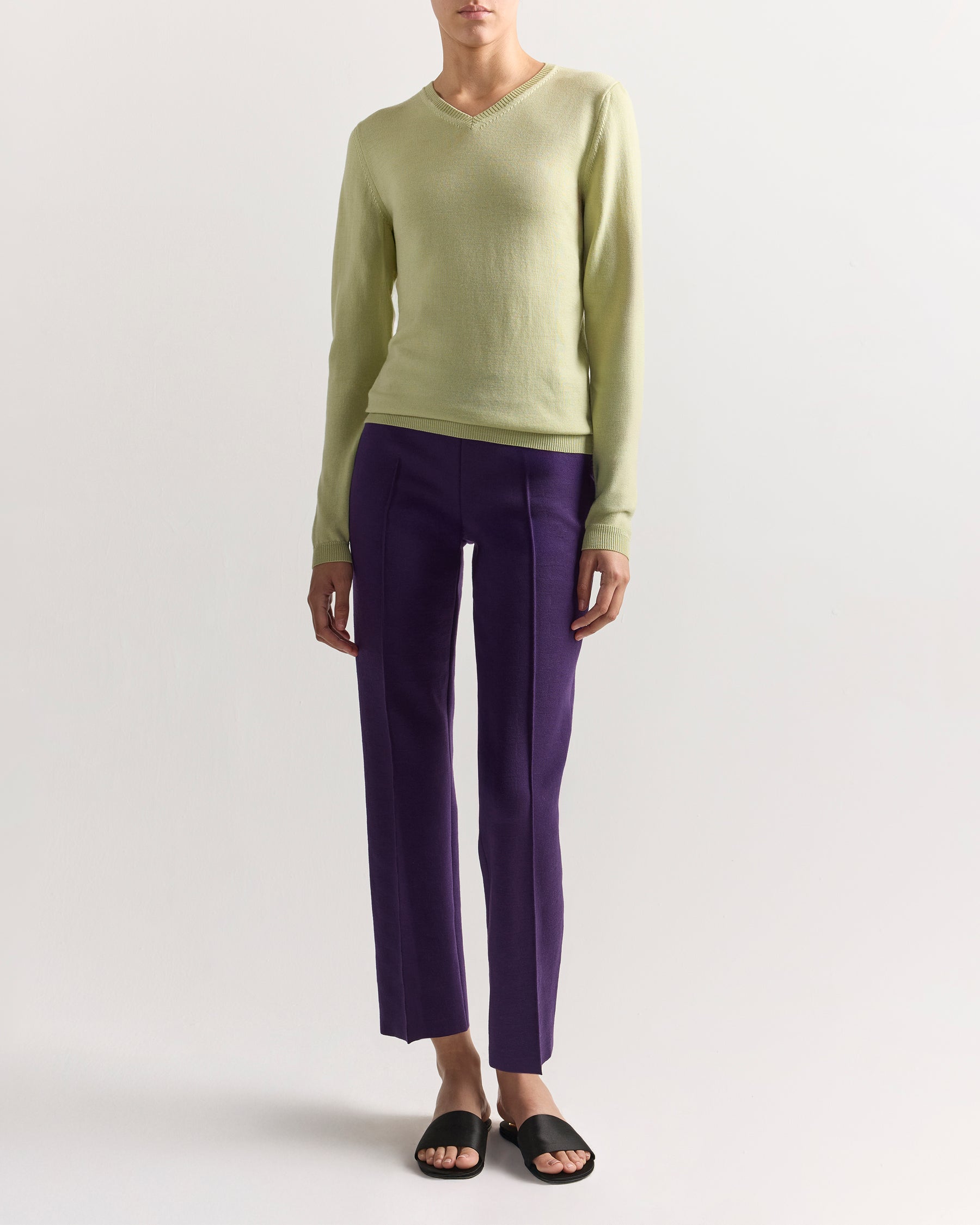 Billie V-Neck  Sweater