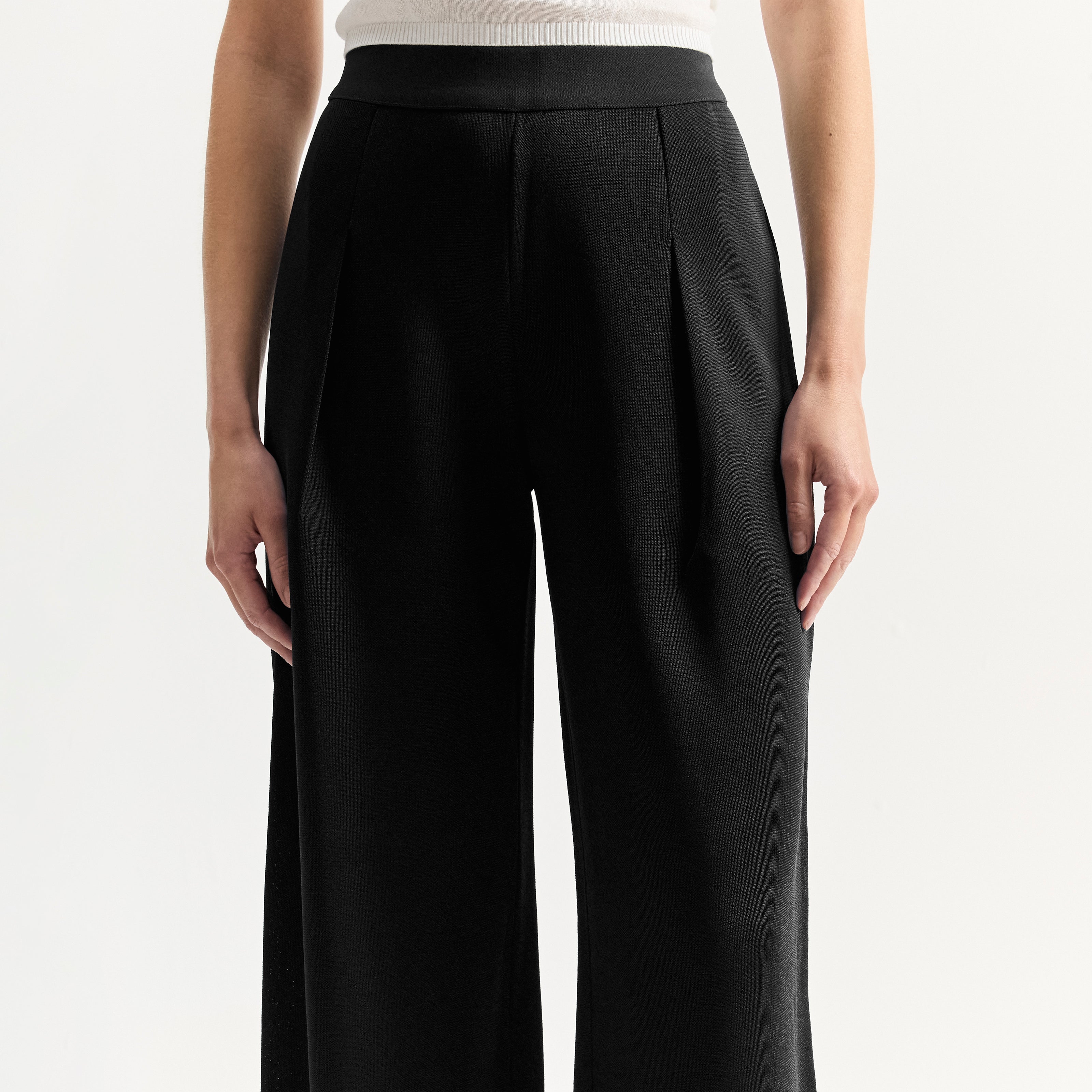 Slinky Gene Pant in Black – High Sport