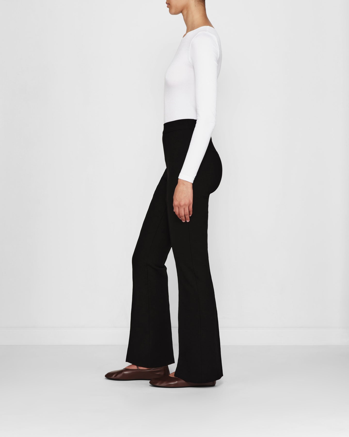 Long Kick Pant in Black