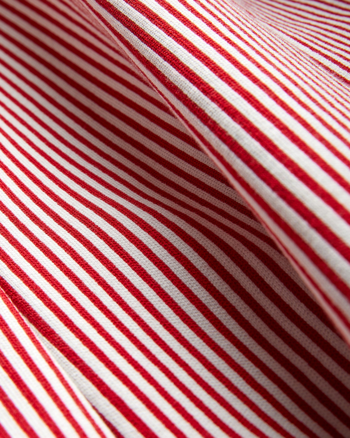 Sara Top In Ivory/Red Seersucker