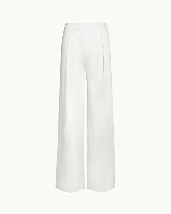 Slinky Gene Pant in White
