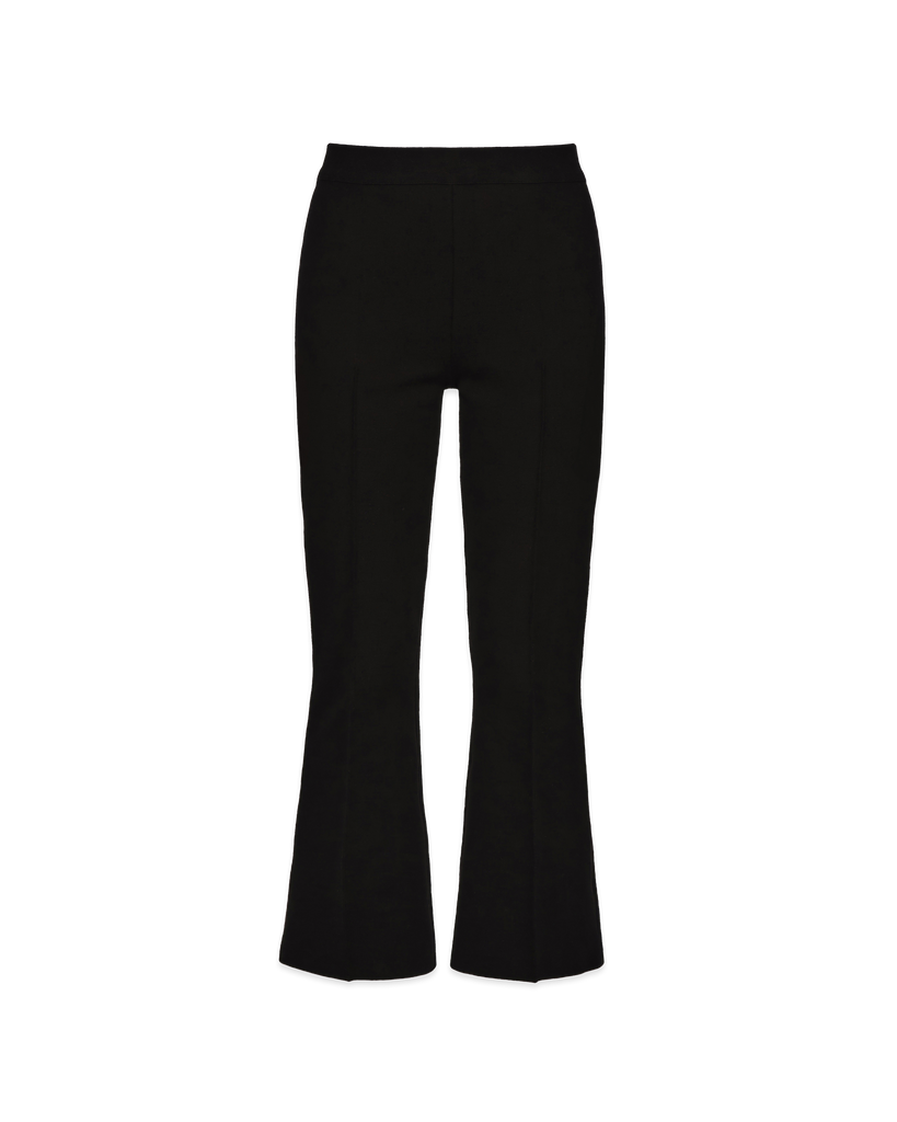 ShortKick_Black_0292_GHOSTFLAT
