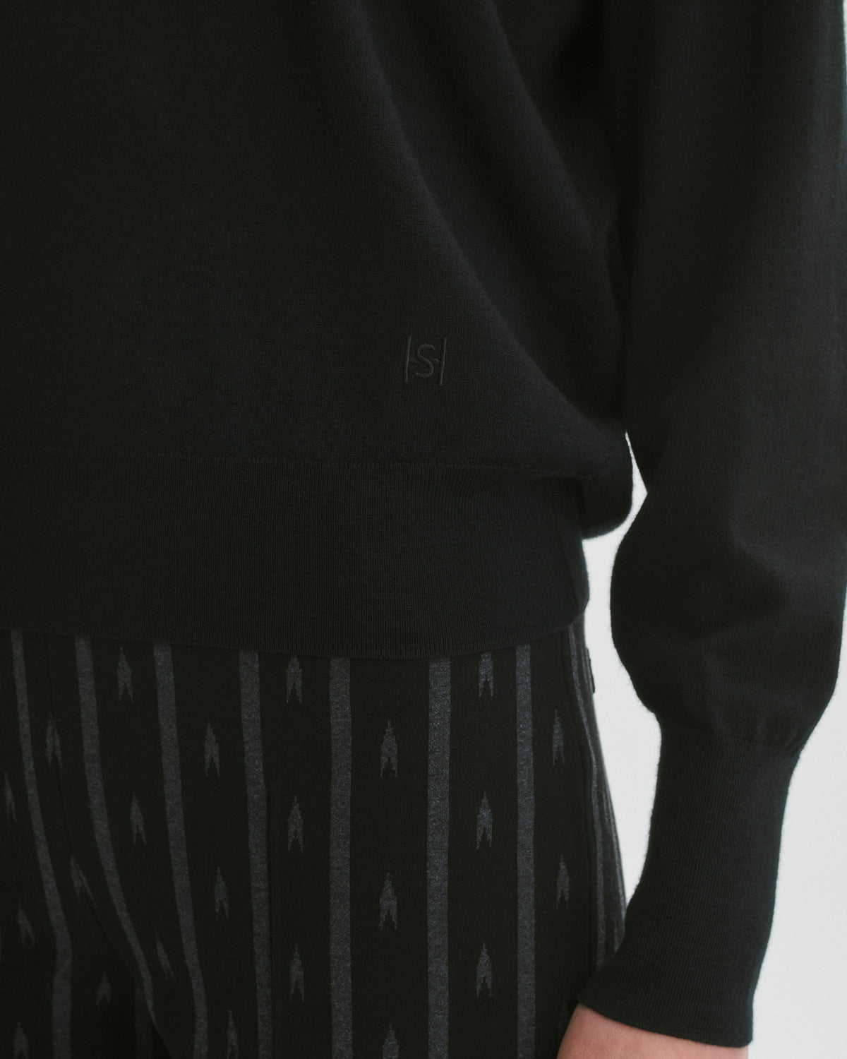 Elliott Sweater in Black