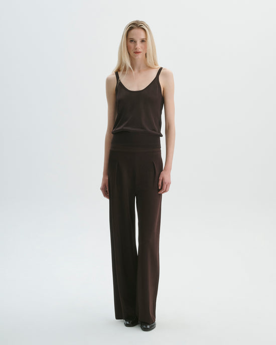 Slinky Gene Pant in Bitter