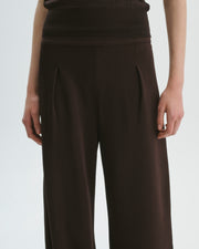 Slinky Gene Pant in Bitter